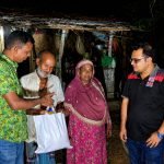 রাতে অসহায়দের দুয়ারে খাদ্য ও আর্থিক সহায়তা নিয়ে সাংবাদিক সাব্বির সামী